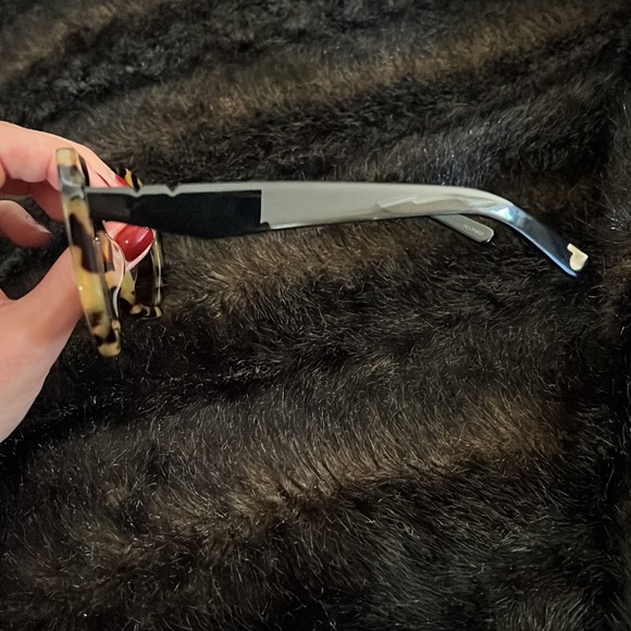 Sole + Mare by Pared eyewear hexagonal tortoise oversized handmade sunglasses - Picture 6 of 8